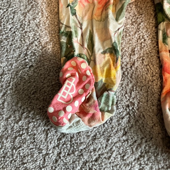 3-6 Month Bamboo Onesie Lot - Picture 4 of 9